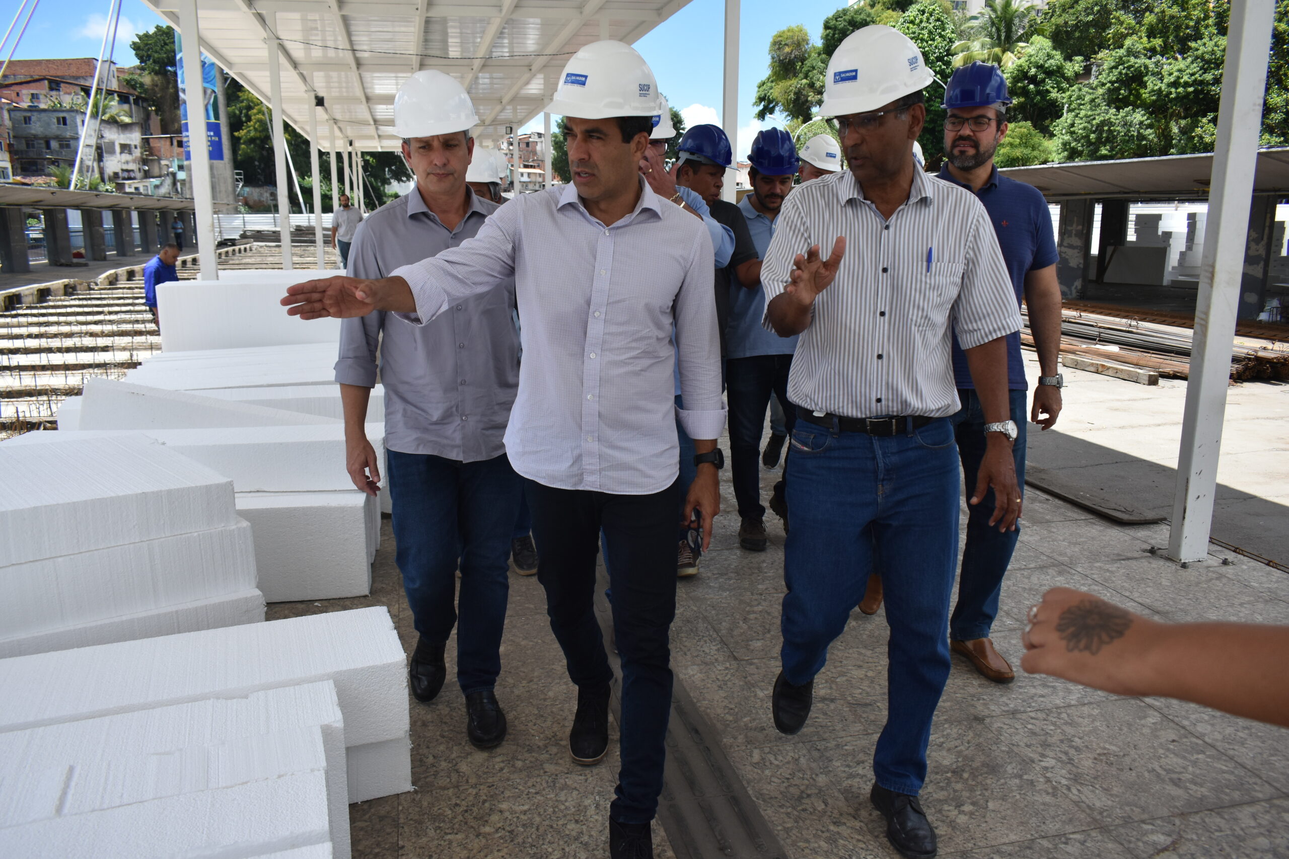 Bruno Reis visita obras na Estação da Lapa