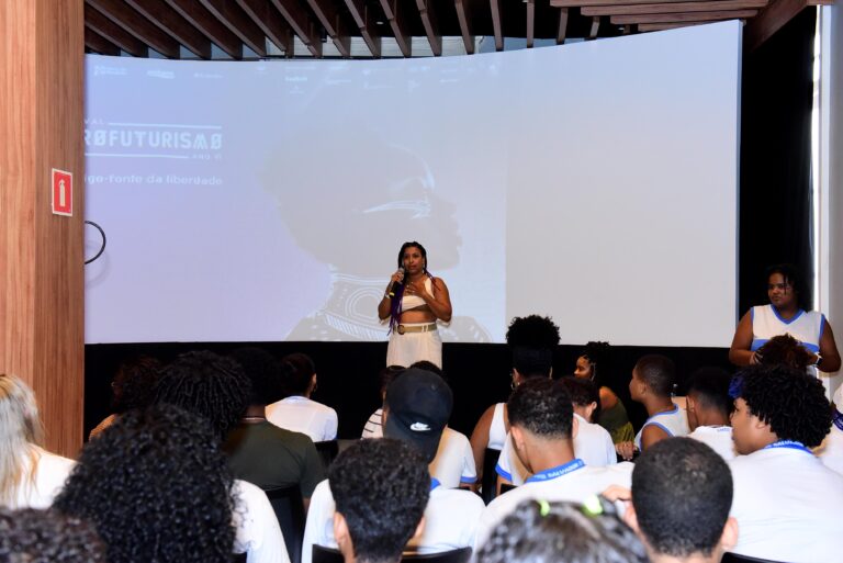 Alunos de Salvador criam jogos online em evento de inovação