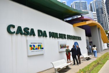 nova lapa visita casa da mulher brasileira